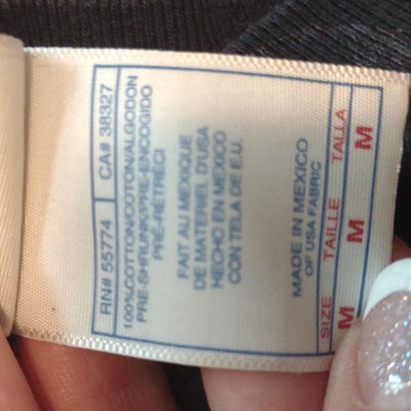 Tennessee River men's black skull Tshirt. Size medium. - Picture 4 of 6